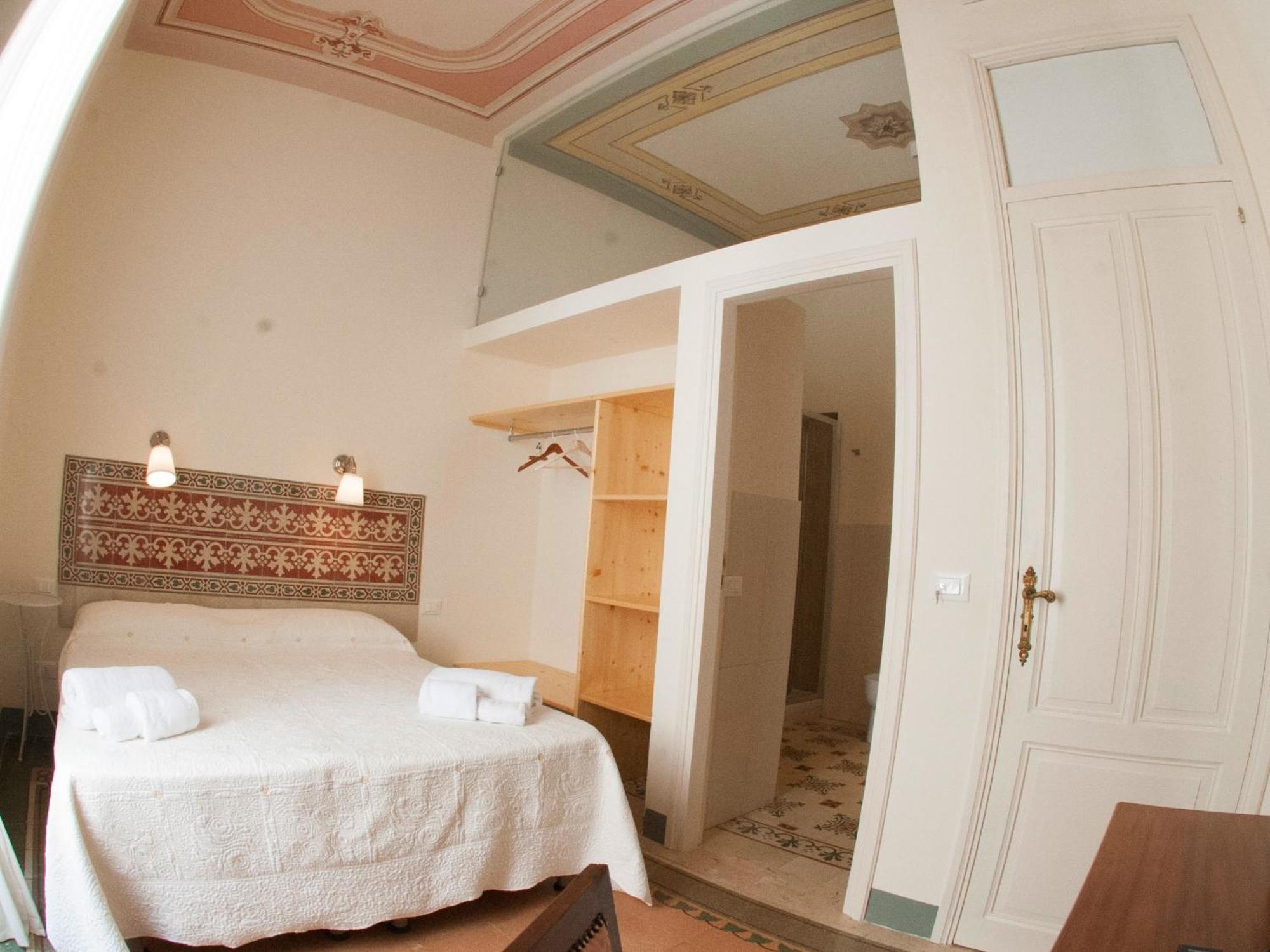 Boutique Rooms And Breakfast Granveliero Trapani Exterior foto